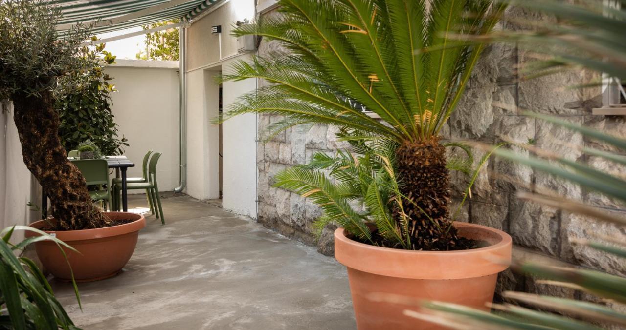 Stylish City Apartment Split Exterior foto