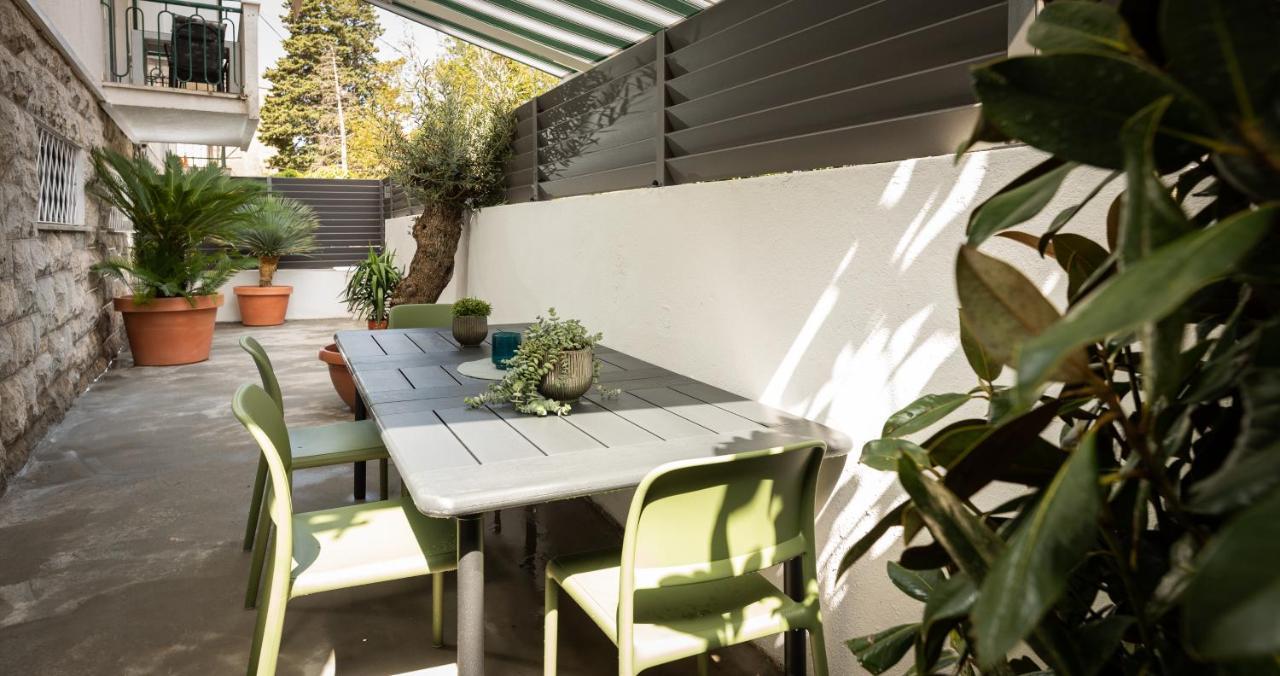Stylish City Apartment Split Exterior foto
